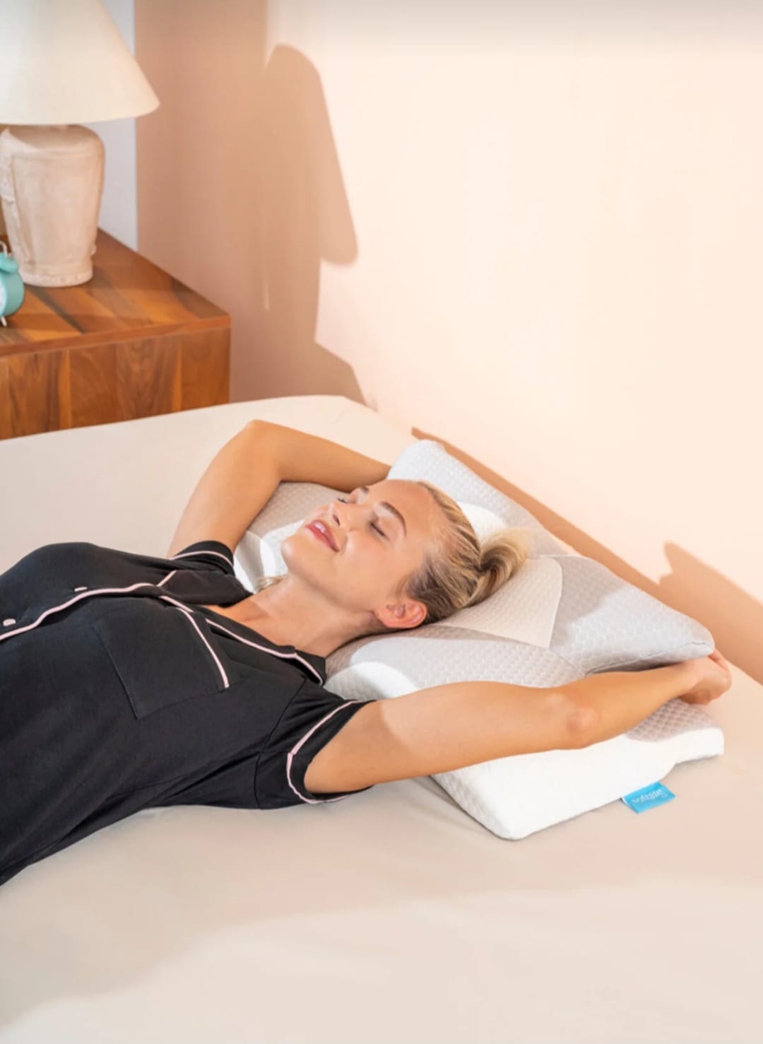 RelaxRise Ergonomik Boyun Destek Yastığı